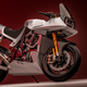 Illustration for article titled A Racing Team Turned A Superbike Into A Tantalizing Homage To The Suzuki Katana